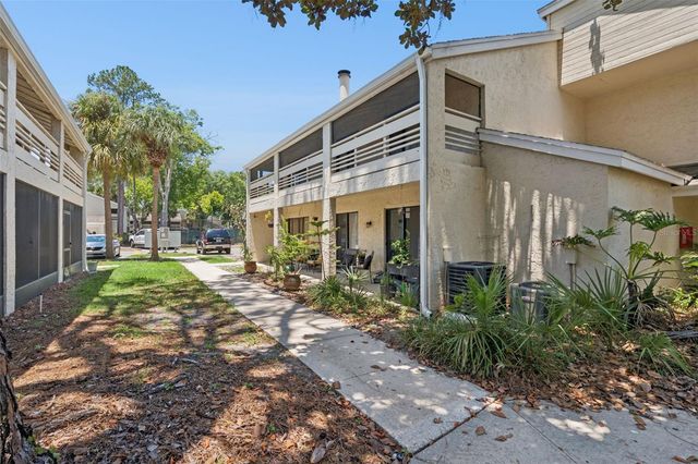 427 S NETHERWOOD CRESCENT 427, Altamonte Springs, FL 32714