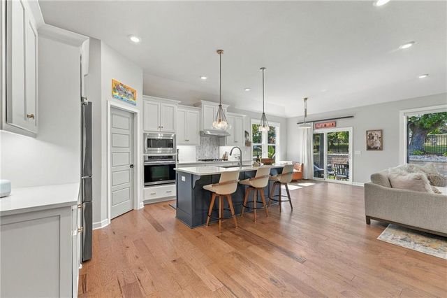 4404 SW Nautilus Place, Lee's Summit, MO 64082