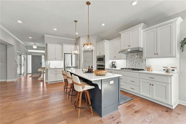 4404 SW Nautilus Place, Lee's Summit, MO 64082