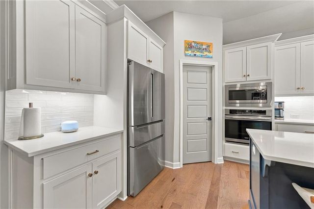 4404 SW Nautilus Place, Lee's Summit, MO 64082