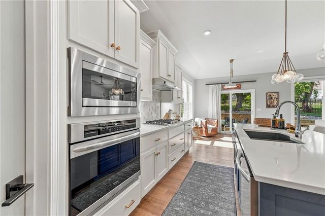 4404 SW Nautilus Place, Lee's Summit, MO 64082