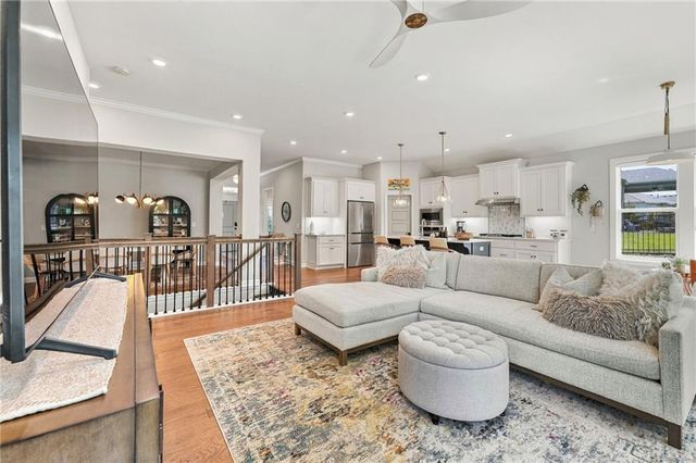 4404 SW Nautilus Place, Lee's Summit, MO 64082