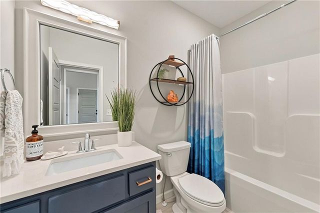 4404 SW Nautilus Place, Lee's Summit, MO 64082