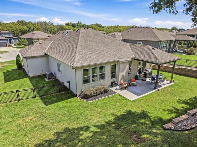 4404 SW Nautilus Place, Lee's Summit, MO 64082