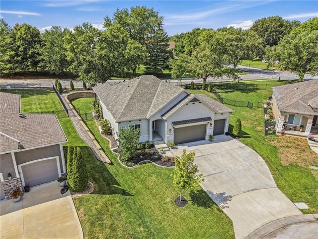 4404 SW Nautilus Place, Lee's Summit, MO 64082