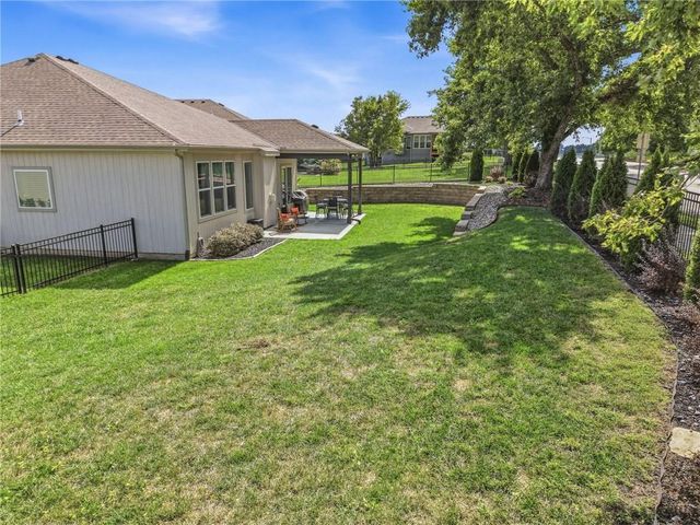 4404 SW Nautilus Place, Lee's Summit, MO 64082