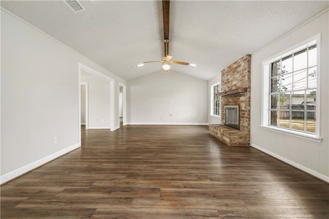 2906 Woodmeadow Drive, Bryan, TX 77802