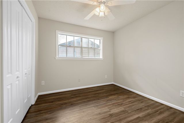 2906 Woodmeadow Drive, Bryan, TX 77802