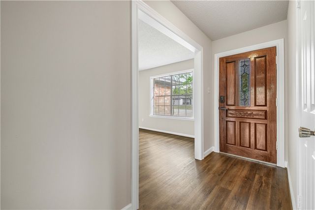 2906 Woodmeadow Drive, Bryan, TX 77802