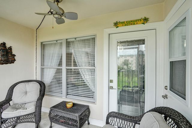 810 SE 7TH Street 207, Deerfield Beach, FL 33441