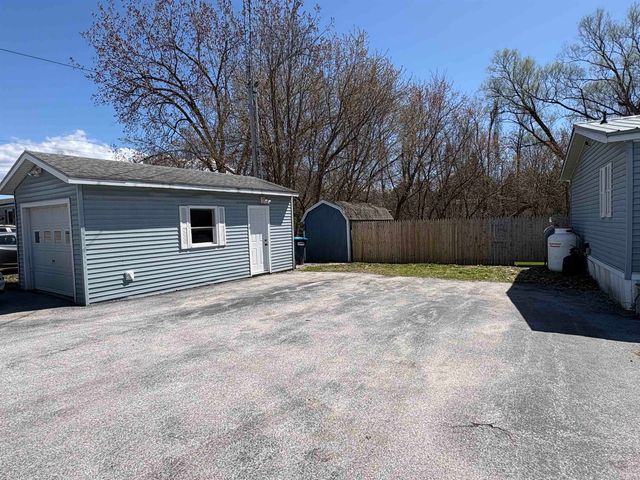 104 Nason Street, St. Albans Town, VT 05478