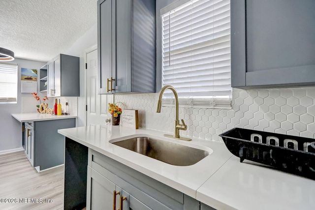 3039 LORMAN Drive, Jacksonville, FL 32223