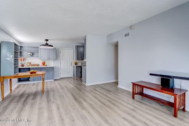 3039 LORMAN Drive, Jacksonville, FL 32223