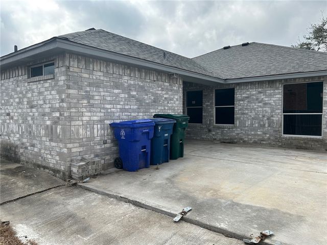 4750 Willowick Dr, Corpus Christi, TX 78413