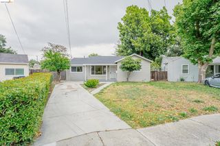 2465 Mountain View Dr, Concord, CA 94520