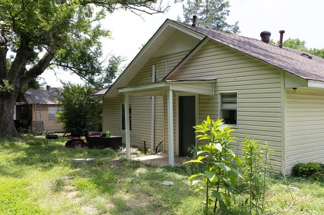320 S border, Benton, AR 72015
