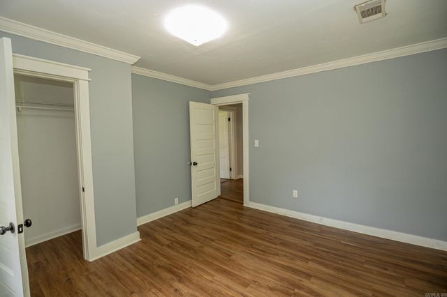 320 S border, Benton, AR 72015