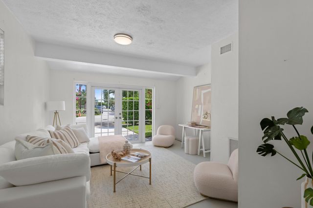 233 MARYLAND Drive, Lake Worth Beach, FL 33460