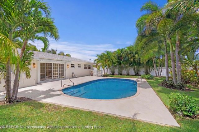 233 MARYLAND Drive, Lake Worth Beach, FL 33460