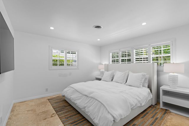 233 MARYLAND Drive, Lake Worth Beach, FL 33460