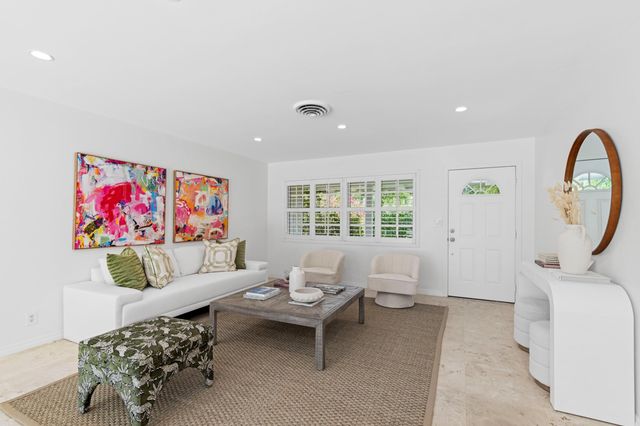 233 MARYLAND Drive, Lake Worth Beach, FL 33460