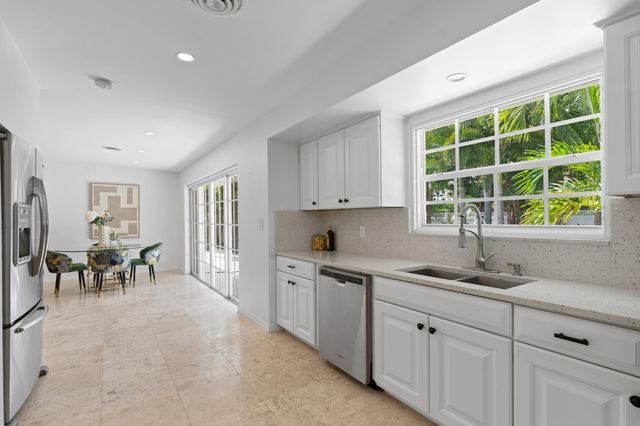 233 MARYLAND Drive, Lake Worth Beach, FL 33460