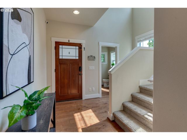 10105 Sw SIRE Ter, Beaverton, OR 97008