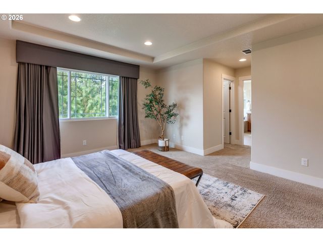 10105 Sw SIRE Ter, Beaverton, OR 97008