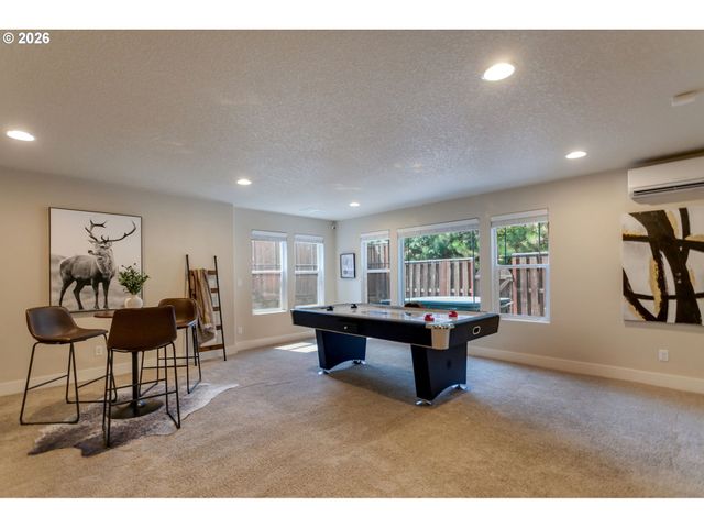 10105 Sw SIRE Ter, Beaverton, OR 97008