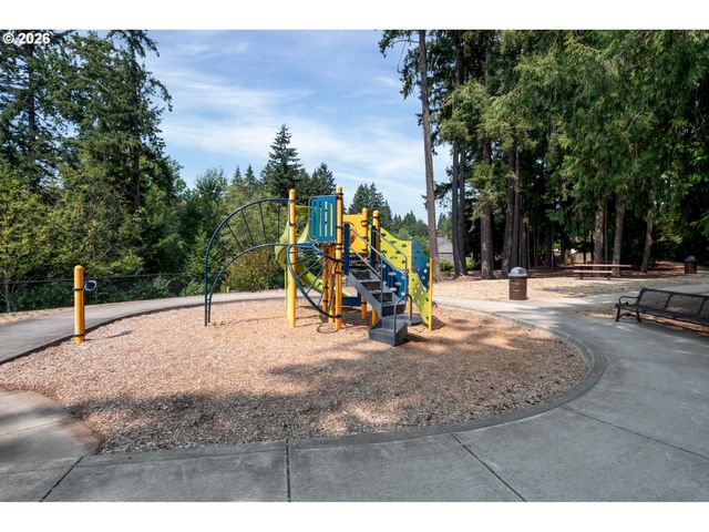 10105 Sw SIRE Ter, Beaverton, OR 97008