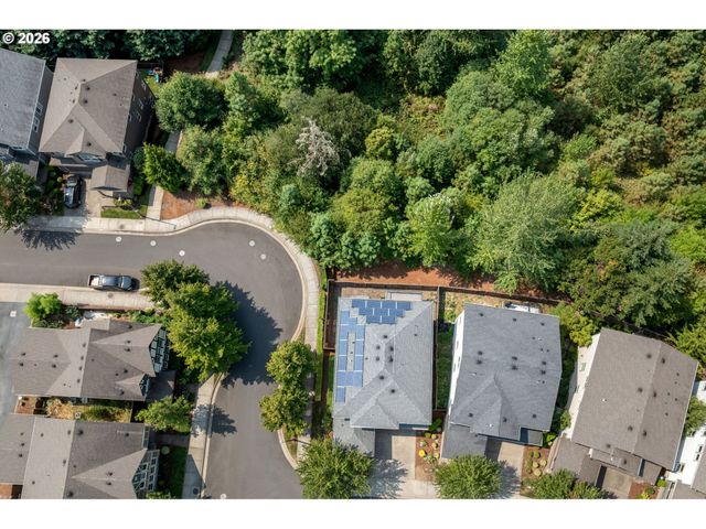 10105 Sw SIRE Ter, Beaverton, OR 97008