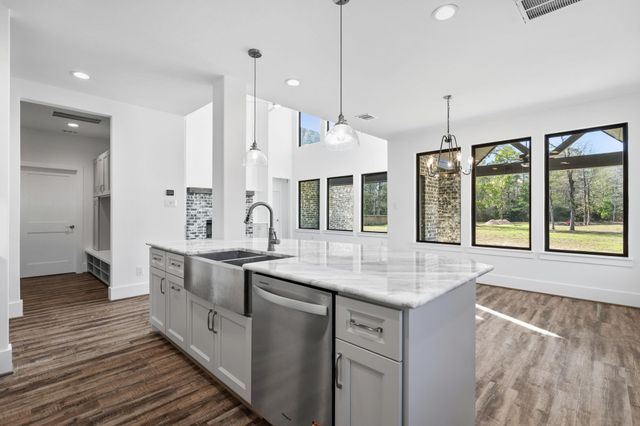 40915 Friartuck Drive, Montgomery, TX 77316