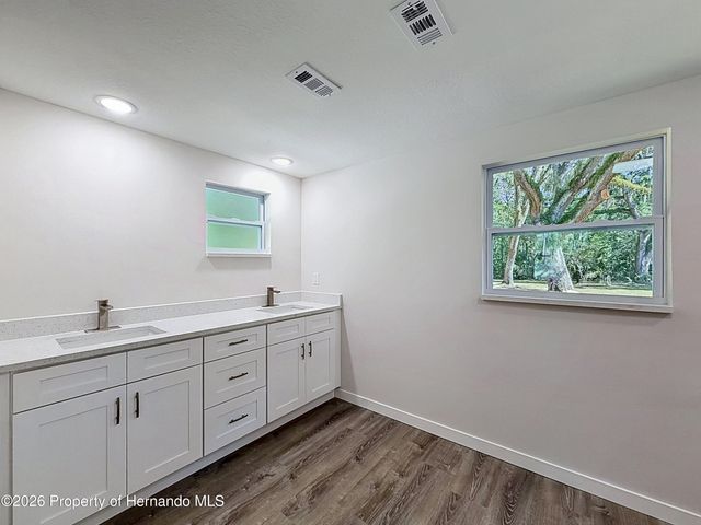 317 NE 13th Terrace, Crystal River, FL 34428