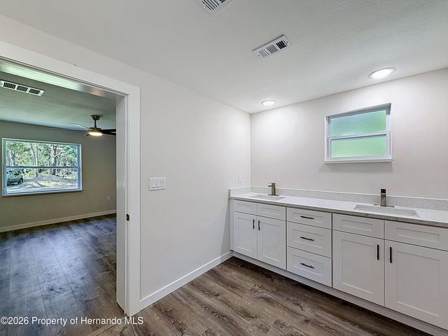 317 NE 13th Terrace, Crystal River, FL 34428