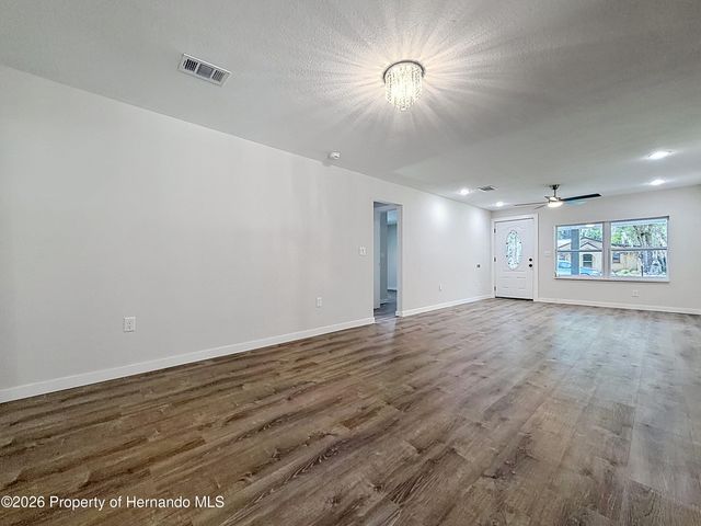 317 NE 13th Terrace, Crystal River, FL 34428