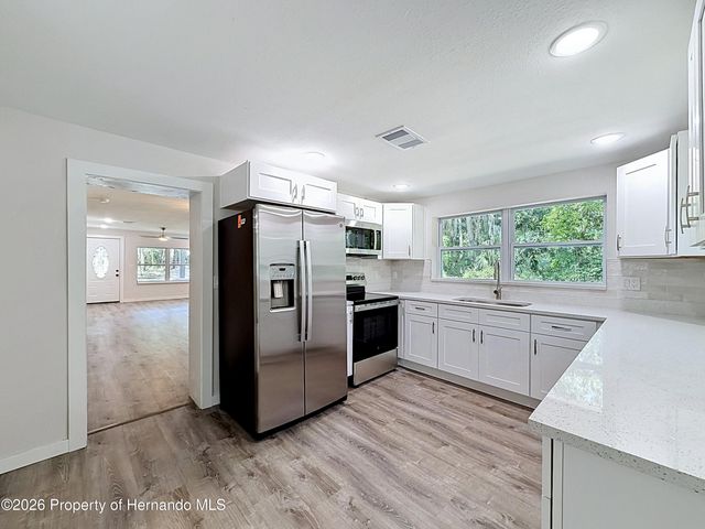 317 NE 13th Terrace, Crystal River, FL 34428