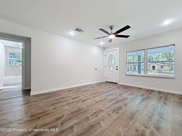 317 NE 13th Terrace, Crystal River, FL 34428