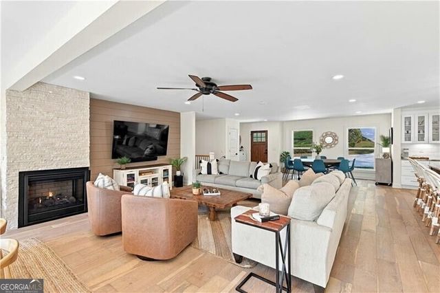 688 Harbor Cove, Gainesville, GA 30501