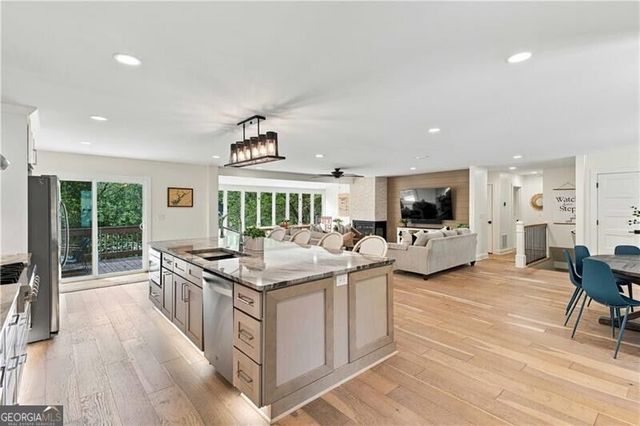 688 Harbor Cove, Gainesville, GA 30501