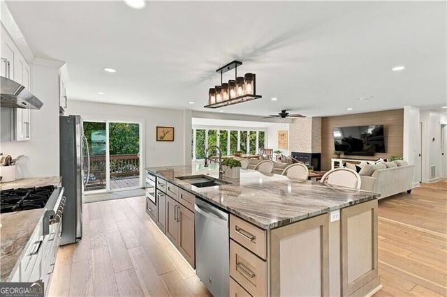688 Harbor Cove, Gainesville, GA 30501