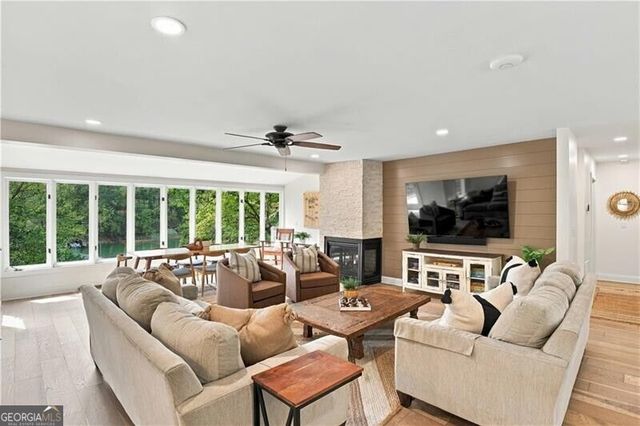 688 Harbor Cove, Gainesville, GA 30501
