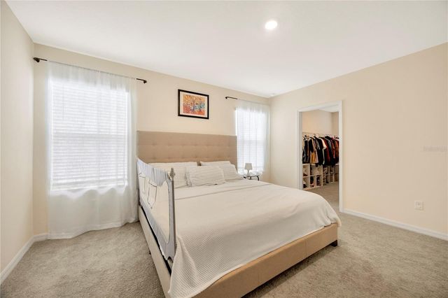 5674 BANBURY RIDGE RUN, Wesley Chapel, FL 33545