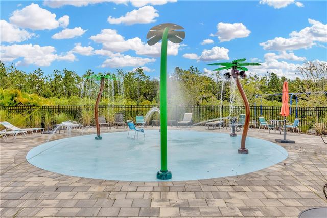 5674 BANBURY RIDGE RUN, Wesley Chapel, FL 33545