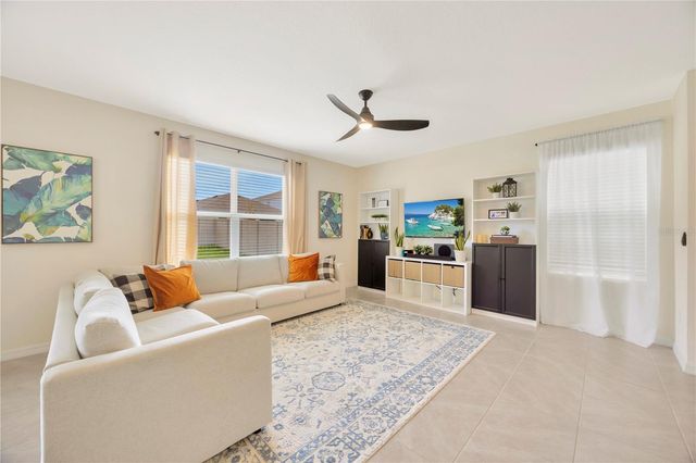 5674 BANBURY RIDGE RUN, Wesley Chapel, FL 33545