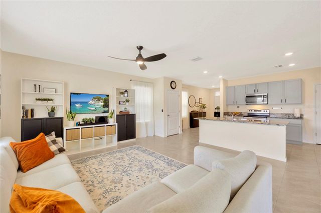 5674 BANBURY RIDGE RUN, Wesley Chapel, FL 33545