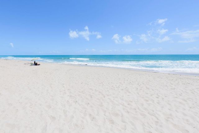 4250 N Highway A1a 705, Hutchinson Island, FL 34949