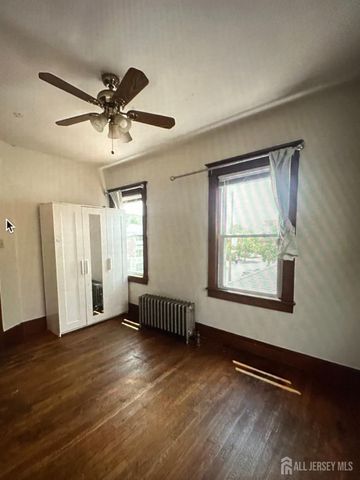 64 Wyckoff Street 2Fl, New Brunswick, NJ 08901