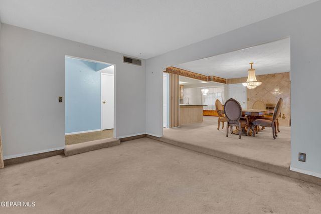 11001 TOM WEISKOPF Drive, El Paso, TX 79936