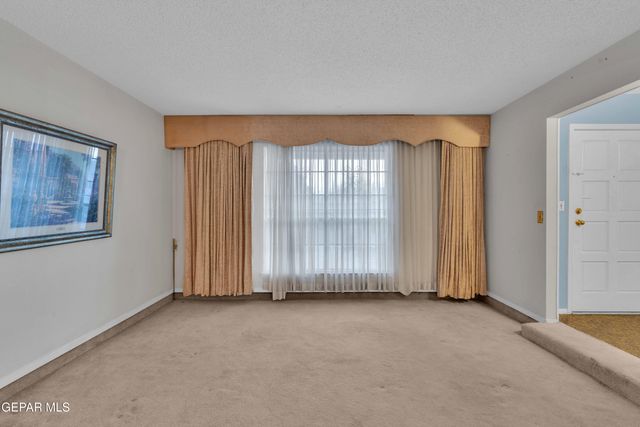 11001 TOM WEISKOPF Drive, El Paso, TX 79936