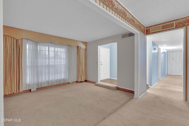 11001 TOM WEISKOPF Drive, El Paso, TX 79936